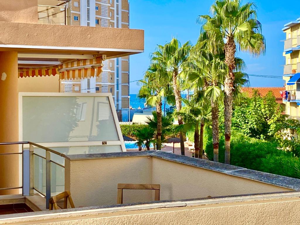 1ªLínea-50m de playa-Reformado-BBQ privada-Vistas al mar-3 terrazas - 3