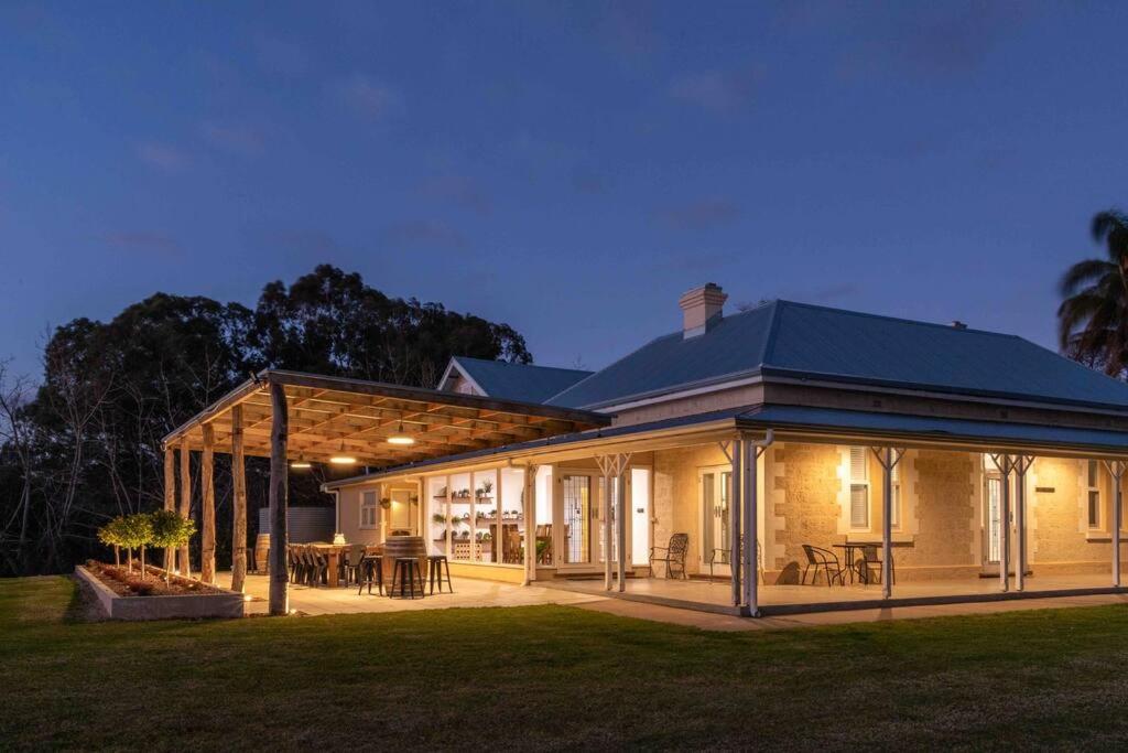 The Pines River Escape Accommodation Paringa SA