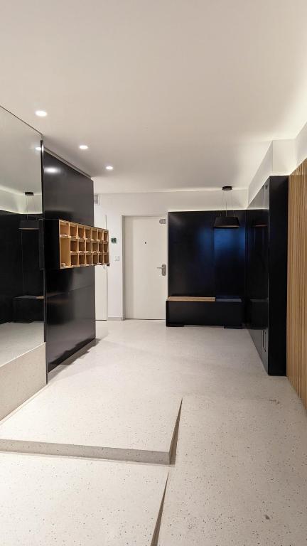 Departamento luminoso a estrenar con balcón - 3