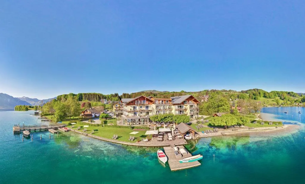 Hotel Stadler am Attersee，位于阿特湖畔翁特拉赫的酒店