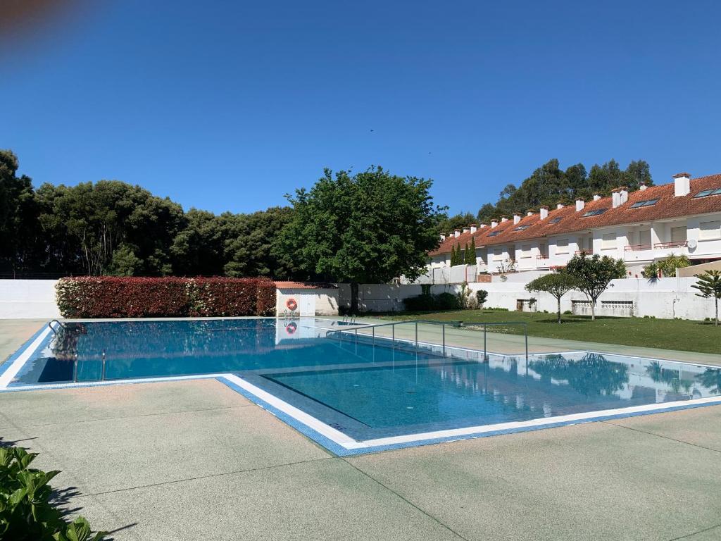 URBANIZACION CON PISCINA ARNELAS SANXENXO - 5