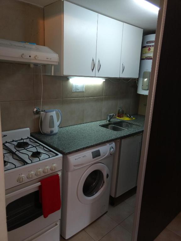 Departamento a 20 metros del mar y 1 cuadra centro. - 4