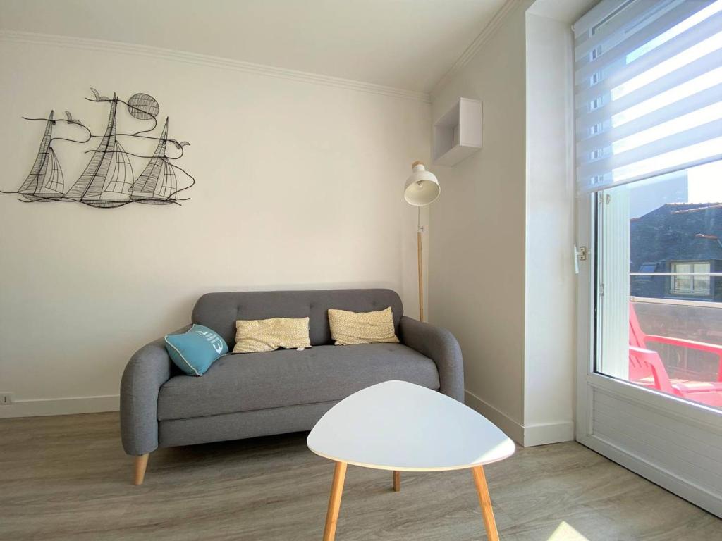 Appartement rénové 5 personnes avec balcon au centre de Perros-Guirec - FR-1-368-382 - 5