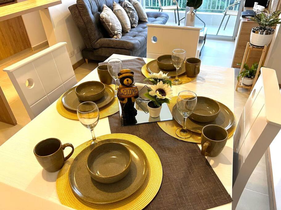 Espectacular vista cerca a cable plaza con Piscina - 4