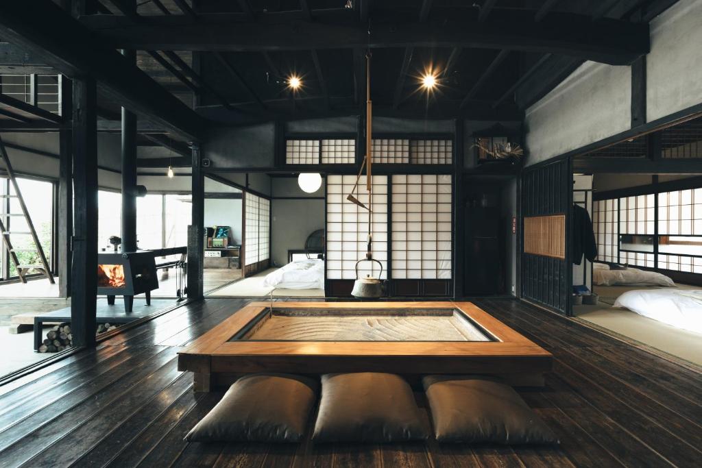 一棟貸しの古民家 燕と土と, Tokimata