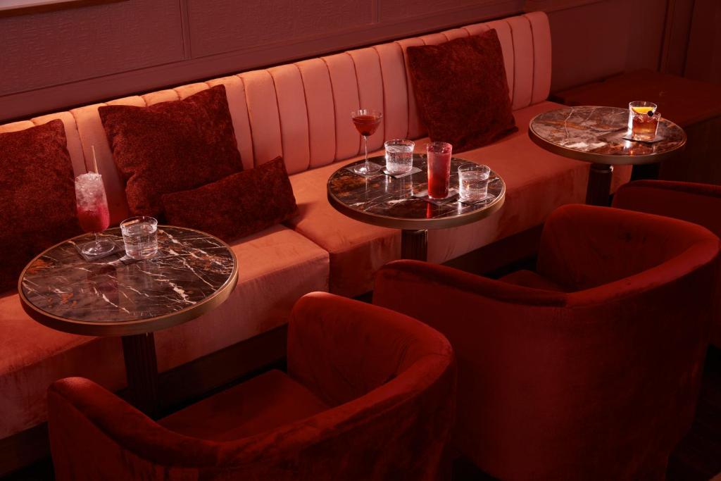Bar/lounge