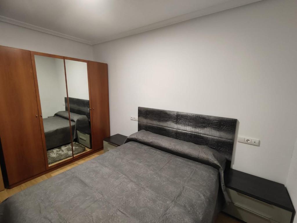Amplio apartamento con 2 baños - 3