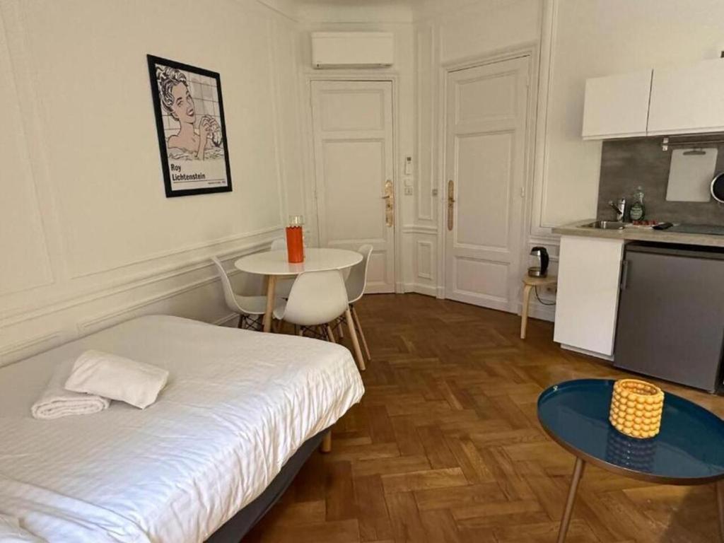 Luxurious 2 bedrooms on Promenades des Anglais - 3