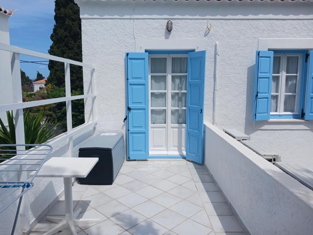 Spetses House - Near Kaiki Beach photo