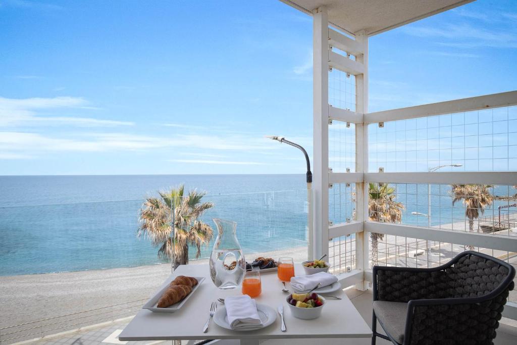 Seaside Hotel - 2