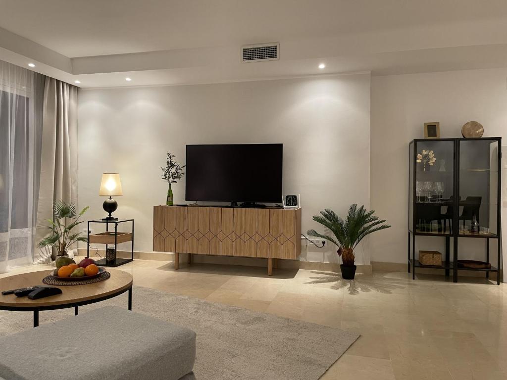 Oasis 3 bedroom Marbella Golden Mile - 3