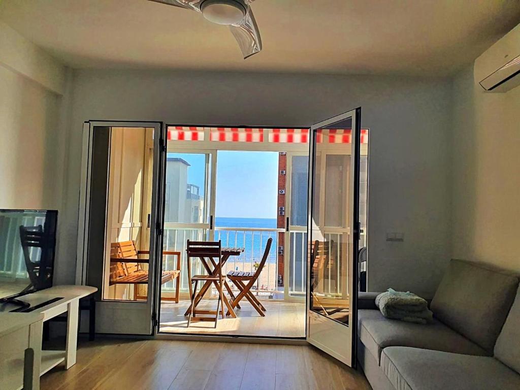 First line apartment with 3 bedrooms and seaviews - 4