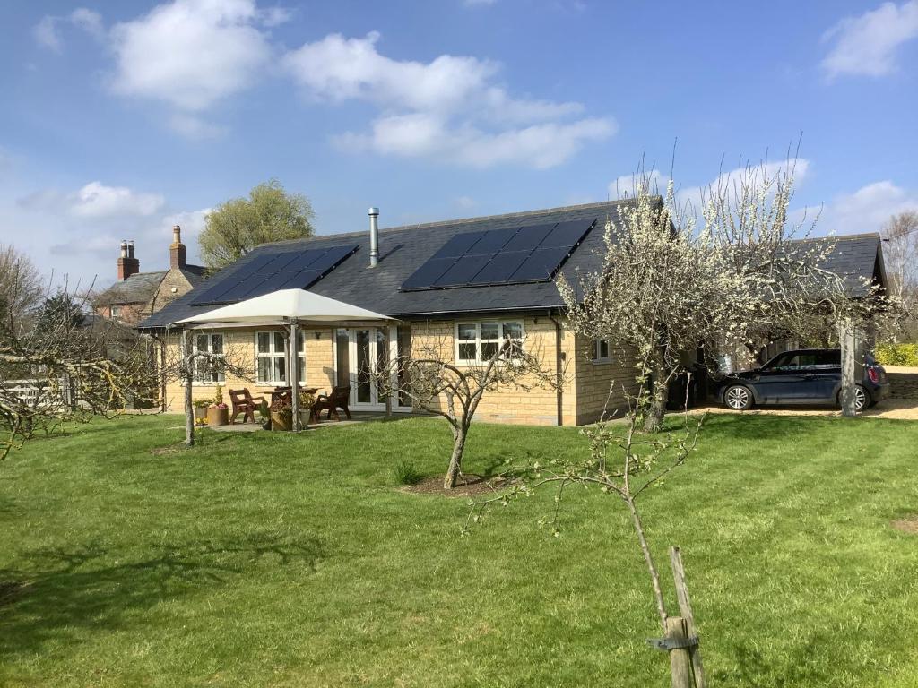 Orchard Cottage, Clematis cottages, Stamford. Accessible luxury home., Stamford