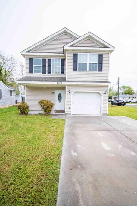 Simply Amazing in Chesapeake