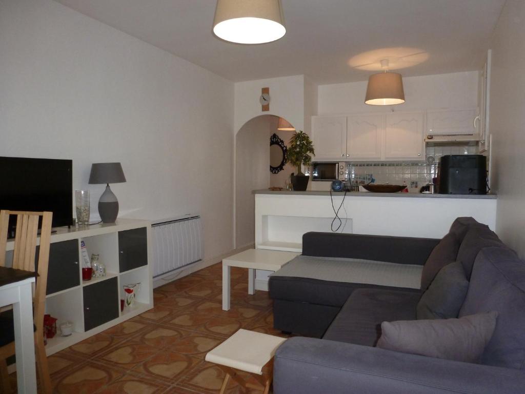 T2 lumineux avec balcon près des Thermes - FR-1-503-144 - 1
