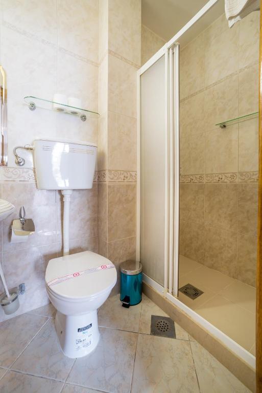 Garni Hotel MB photo