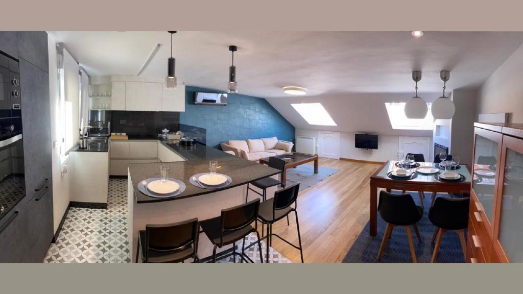 Ático 22 - céntrico, aire acondicionado y parking, Vilagarcia de Arousa