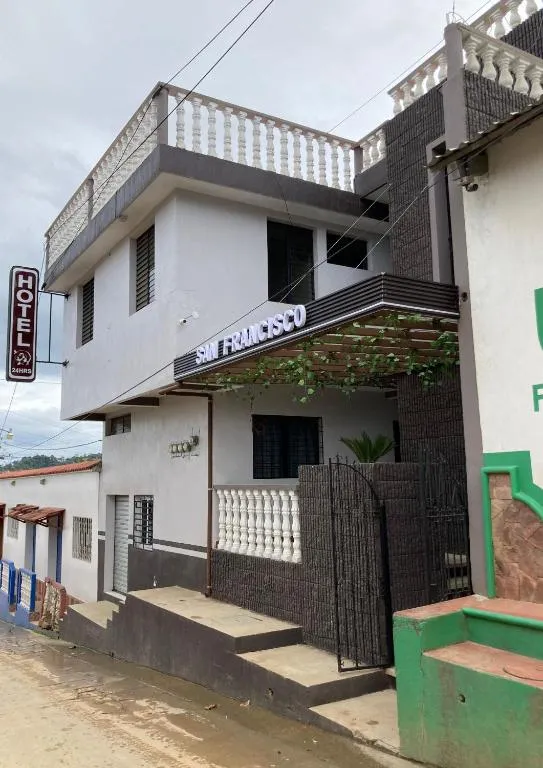 POSADA SAN FRANCISCO，位于Dolores的酒店