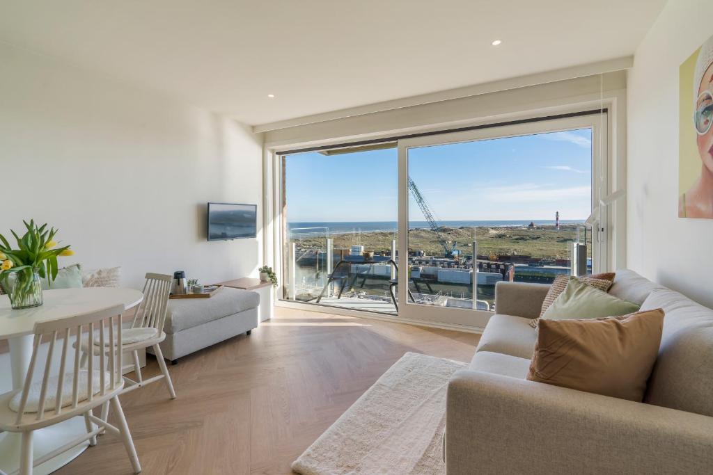 Lighthouse studio with amazing & beautiful sea view, Nieuwpoort
