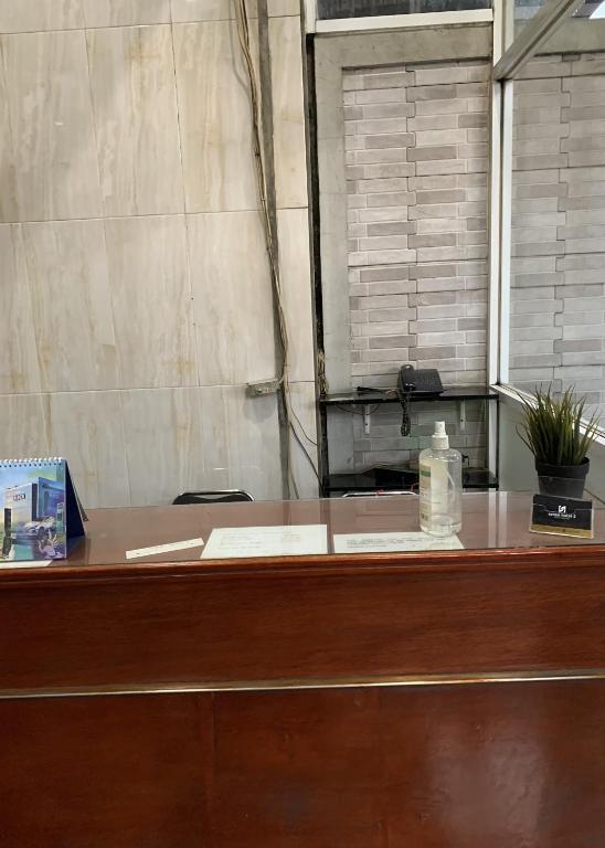 フロント・ロビー