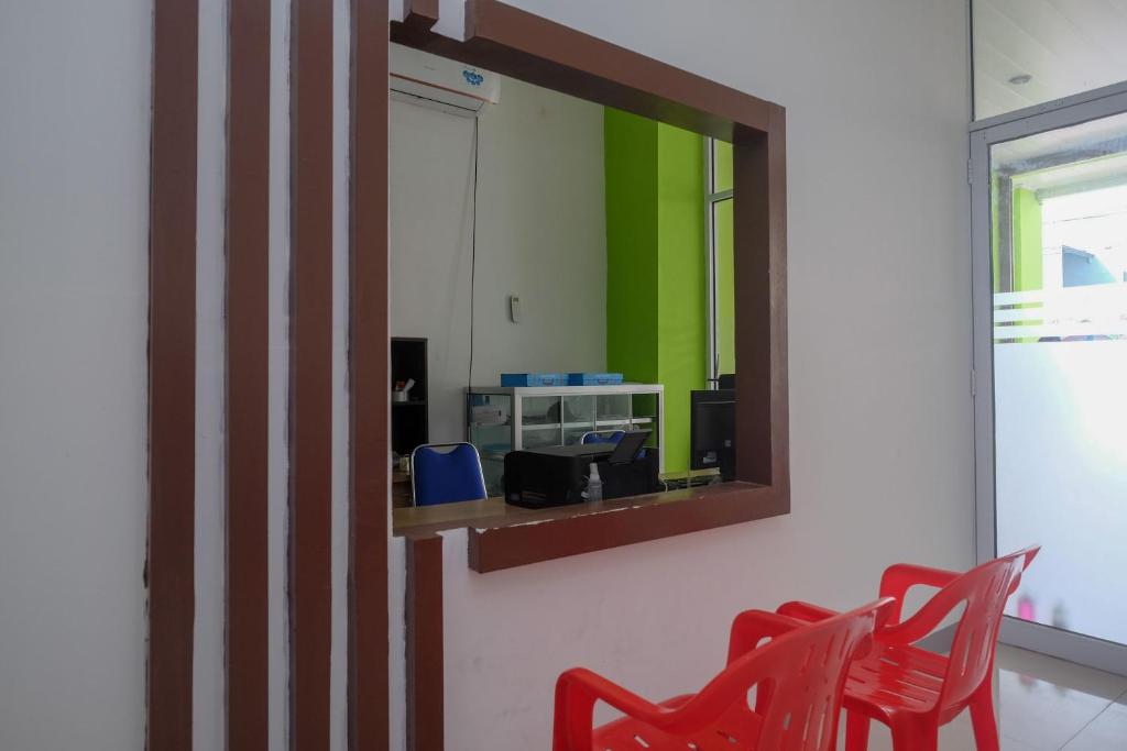 RedDoorz near Pakuwon Mall Solo Baru