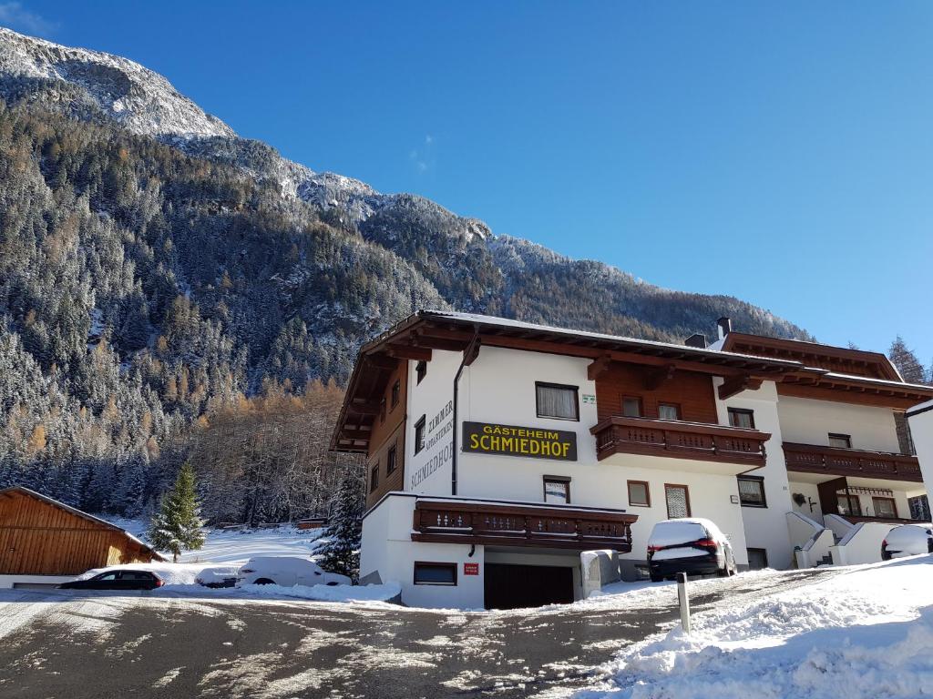 Gästeheim Schmiedhof - 2