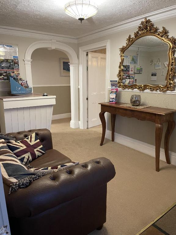 フロント・ロビー