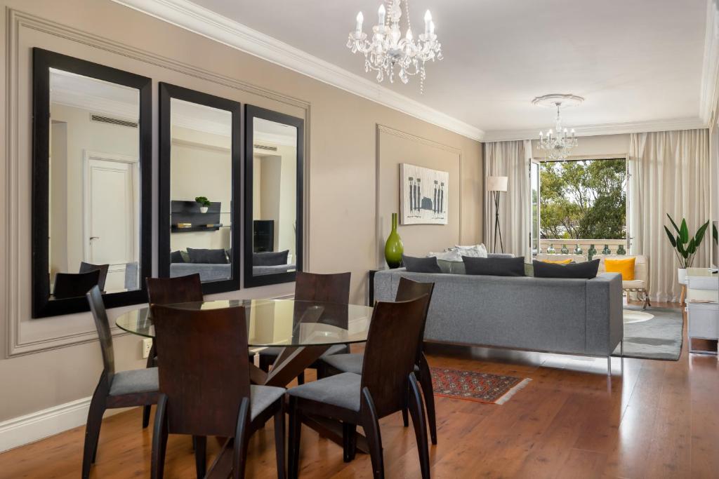 Cape Royale Luxury Apartments by Stay In Luxury 