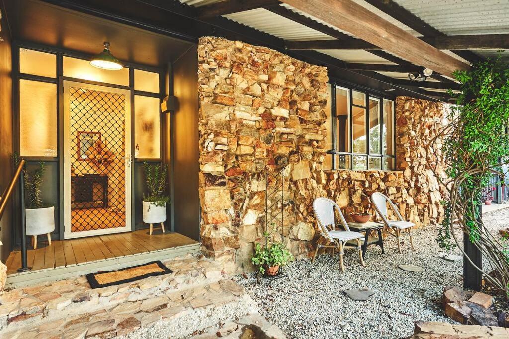 The Stonehouse Nagambie Cottage For Rent In Bailieston,