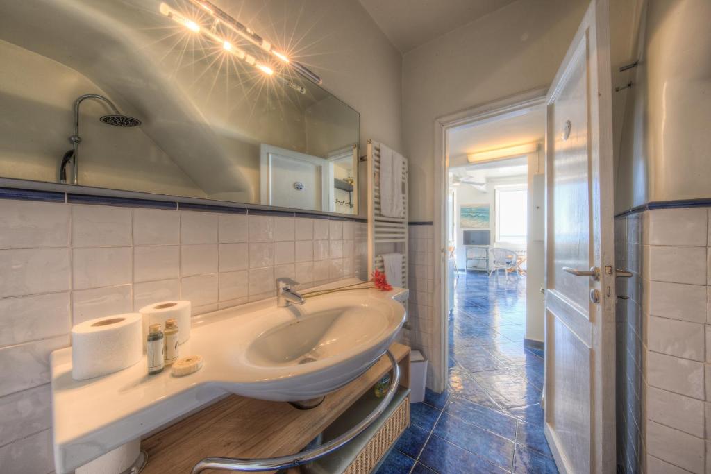 BEACH HOUSE CAMOGLI Nel cuore con vista mare - 4