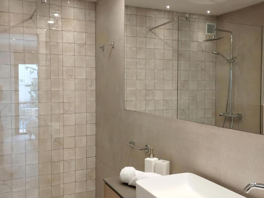 Sitges Spaces Bonaire Beach Condo - 5