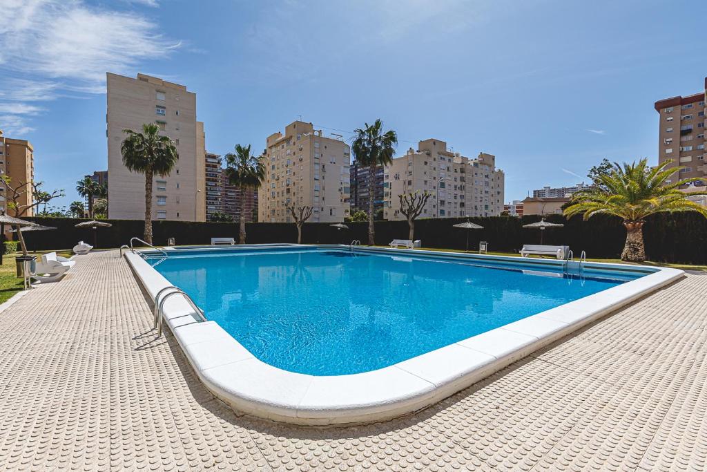 Apartamento con piscina y parking - Playa San Juan - 1