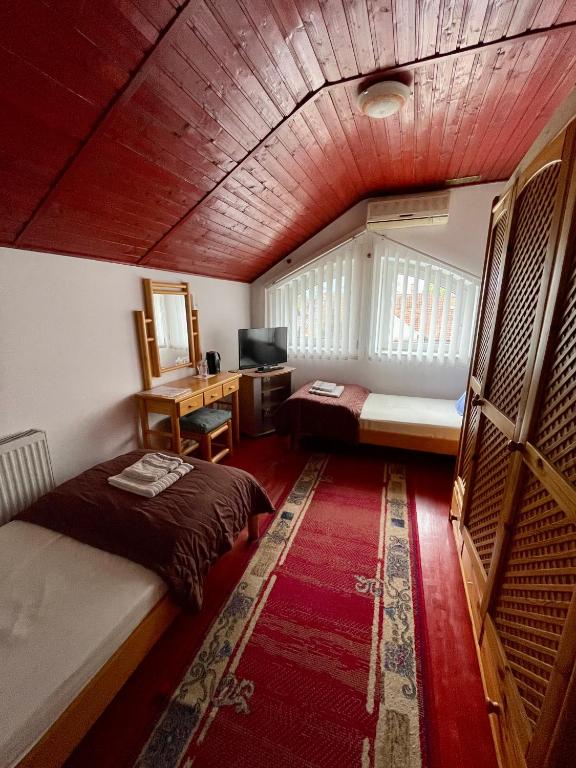 Guest House Luxotel photo