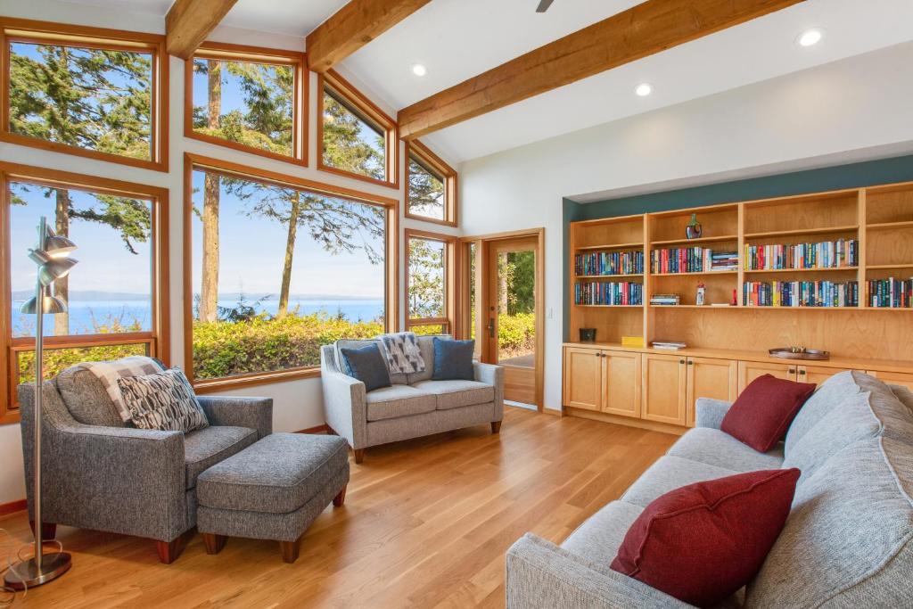 Blufftop on Freshwater Bay, Port Angeles