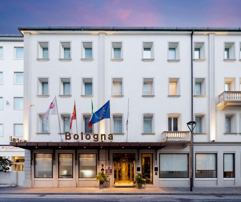 Best Western Plus Hotel Bologna - 2