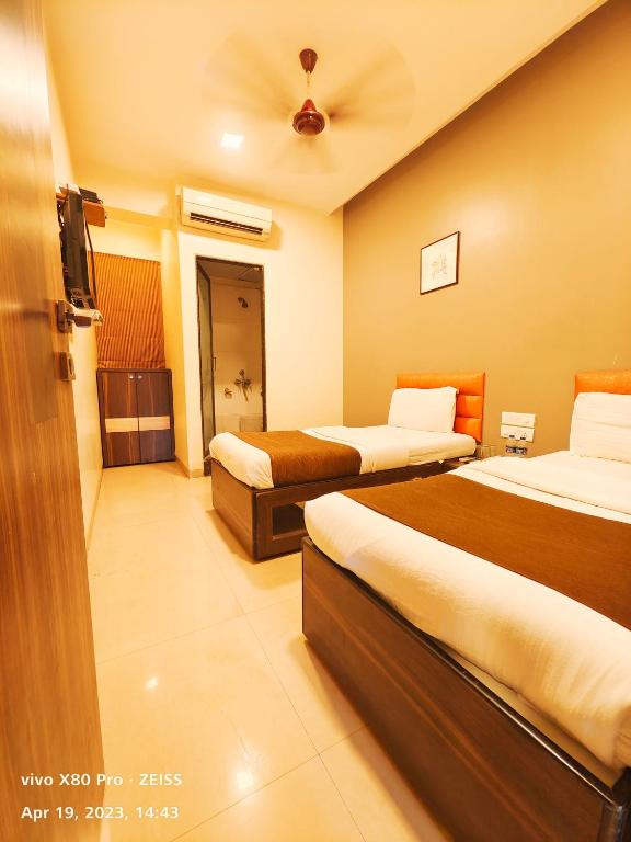 Hotel Amfahh - Andheri West Railway Station — Hotel in Mumbai