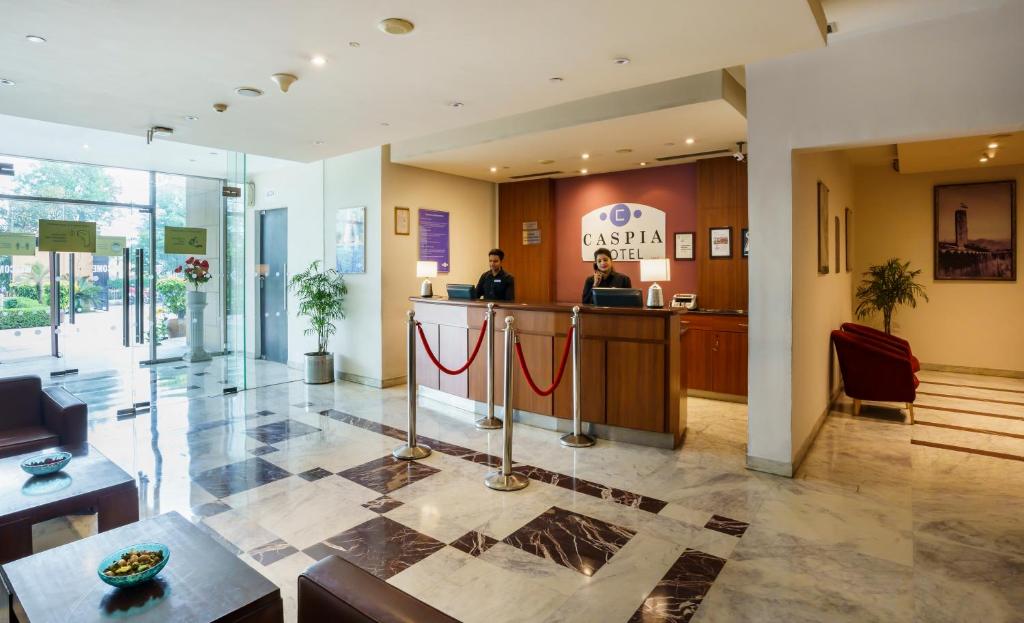 Caspia Hotel New Delhi Shalimar Bagh photo