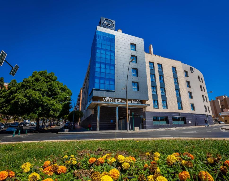 Vértice Indalo Almería — Hotel building in Almeria, Andalusia