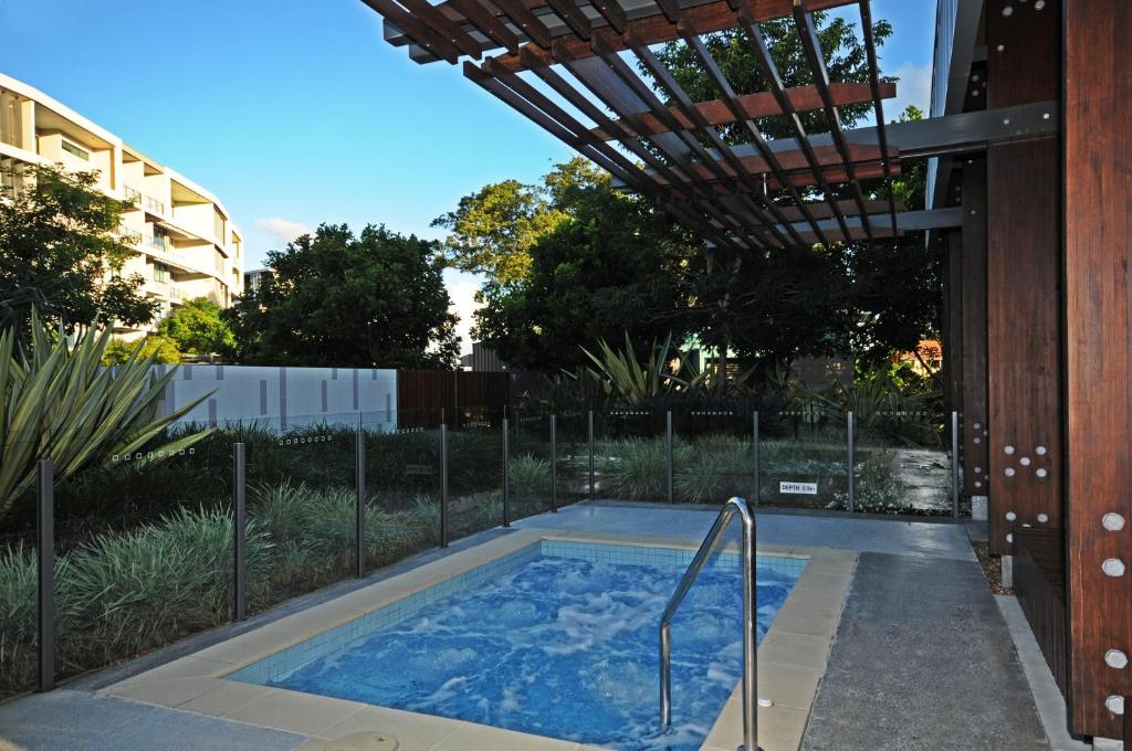 Allisee Apartments photo