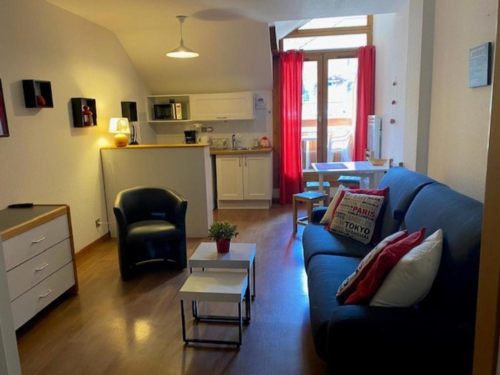 Studio cosy avec balcon sud, WiFi et parking à Brides-les-Bains - 3