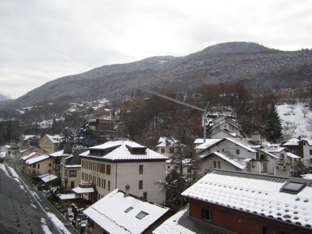 Studio cosy avec balcon sud, WiFi et parking à Brides-les-Bains - 4
