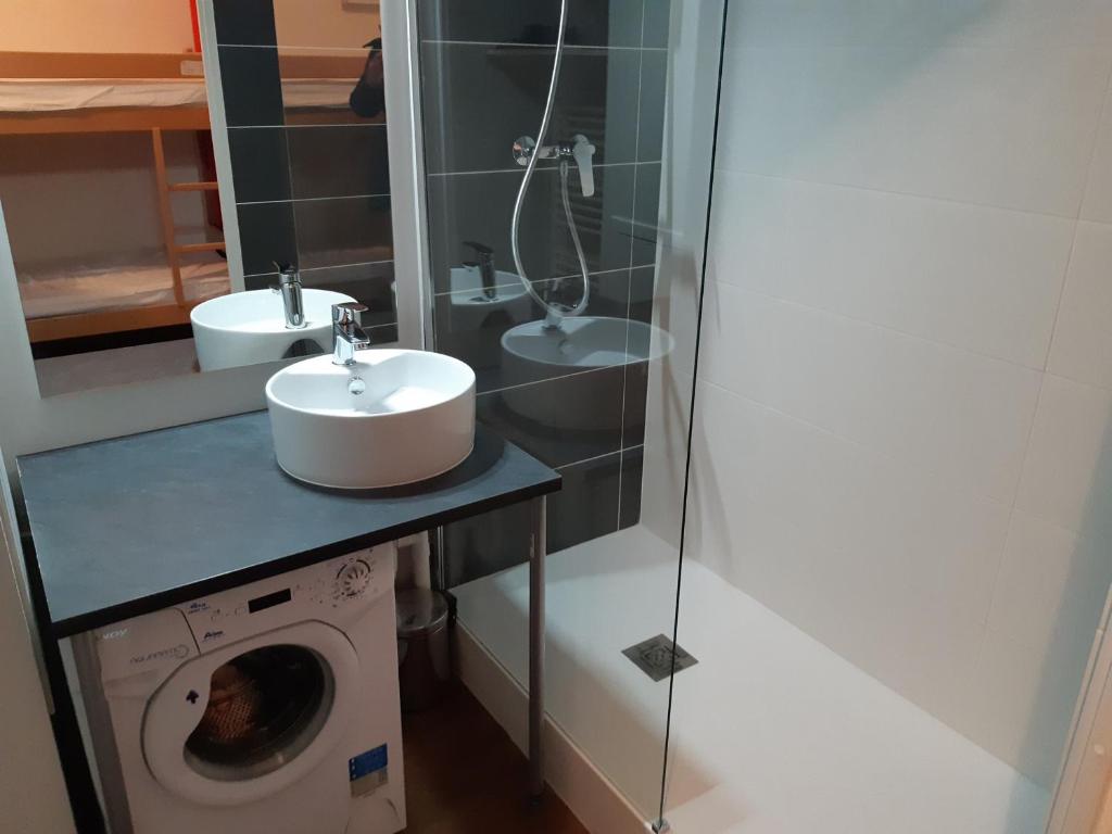 Studio cosy avec balcon sud, WiFi et parking à Brides-les-Bains - 5