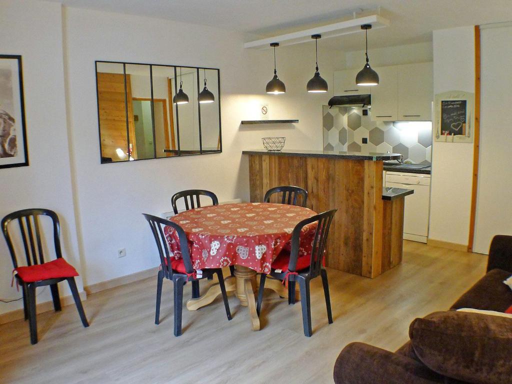 Confortable 3 pièces avec terrasse, idéal pour 6 personnes - FR-1-629-100 - 1