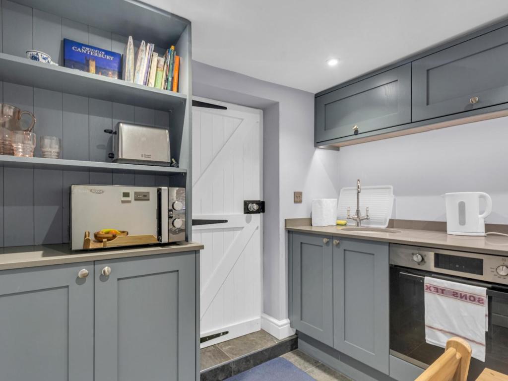 Cute and cosy home in the centre of Canterbury, Canterbury