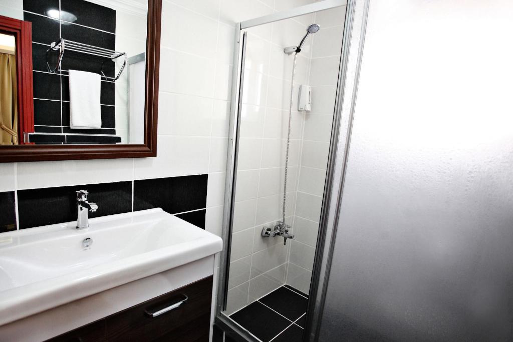 Taksim Palace Hotel photo