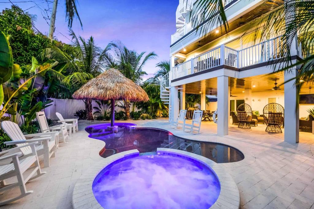 Beach Views, Bailey Hall