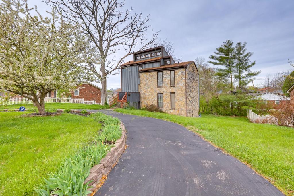 Frankfort Home with 3 Balconies - 3 Mi to Downtown