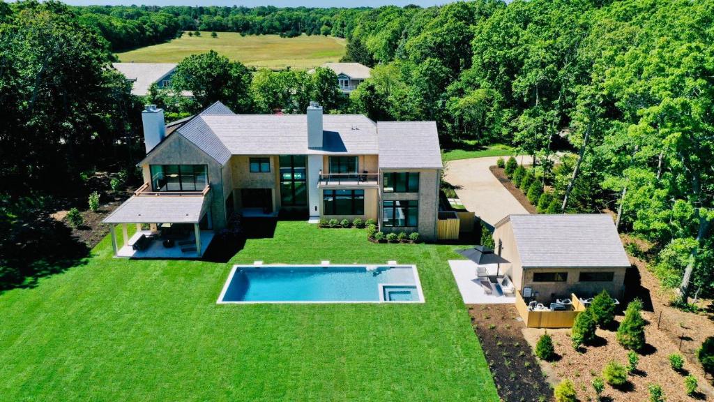 Hotels in Wainscott, NY price from 135 of Hotels