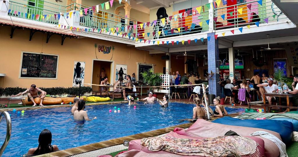 Swimming pool