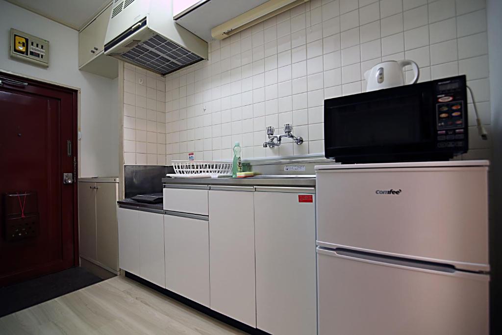 HEISIEI HOUSE Shin-Okubo FREE WIFI